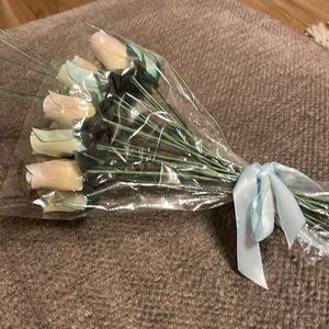 Bouquet of wood artificial roses, 24, peachy tan, and greenish colors
